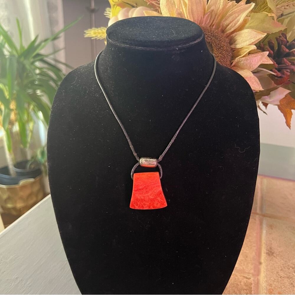 Silpada 925 Sterling Silver Corral Stone Pendant Leather Necklace